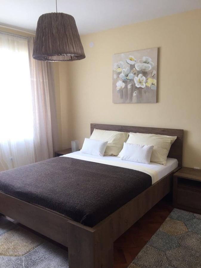 Stan Na Dan Gradiska/Bos. Gradiska Apartment ภายนอก รูปภาพ